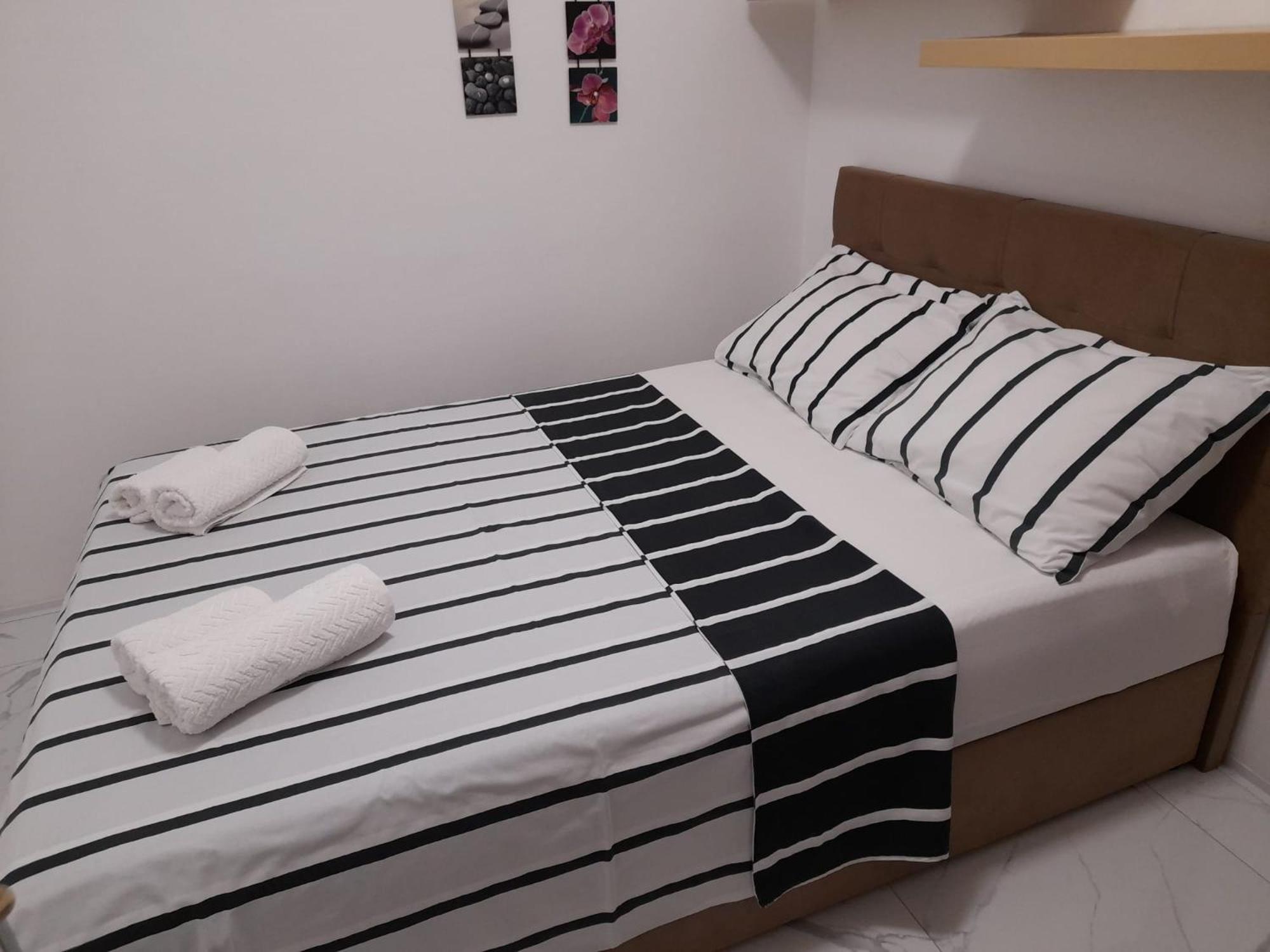Apartments Malou Baška Voda Pokoj fotografie