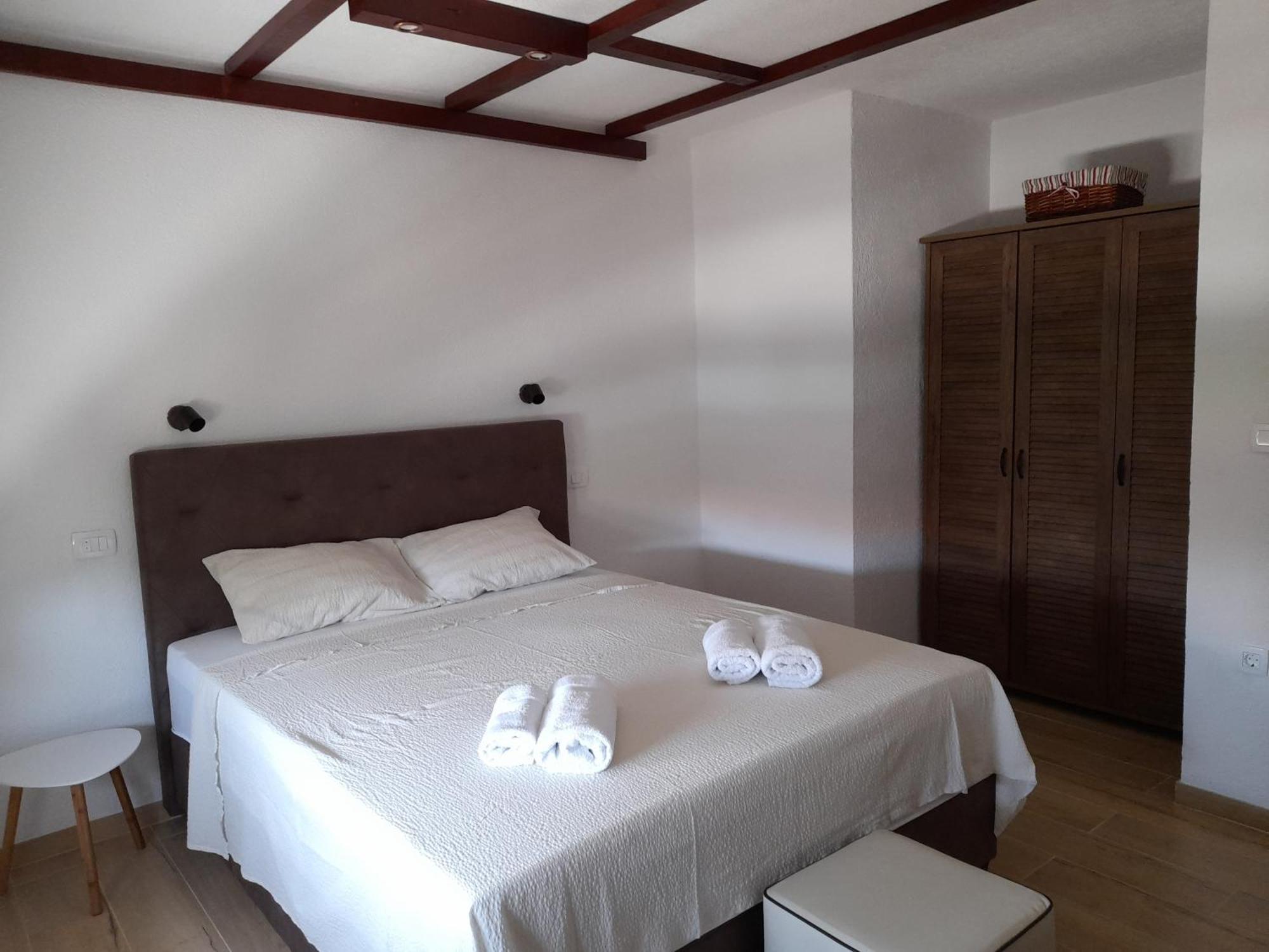 Apartments Malou Baška Voda Pokoj fotografie