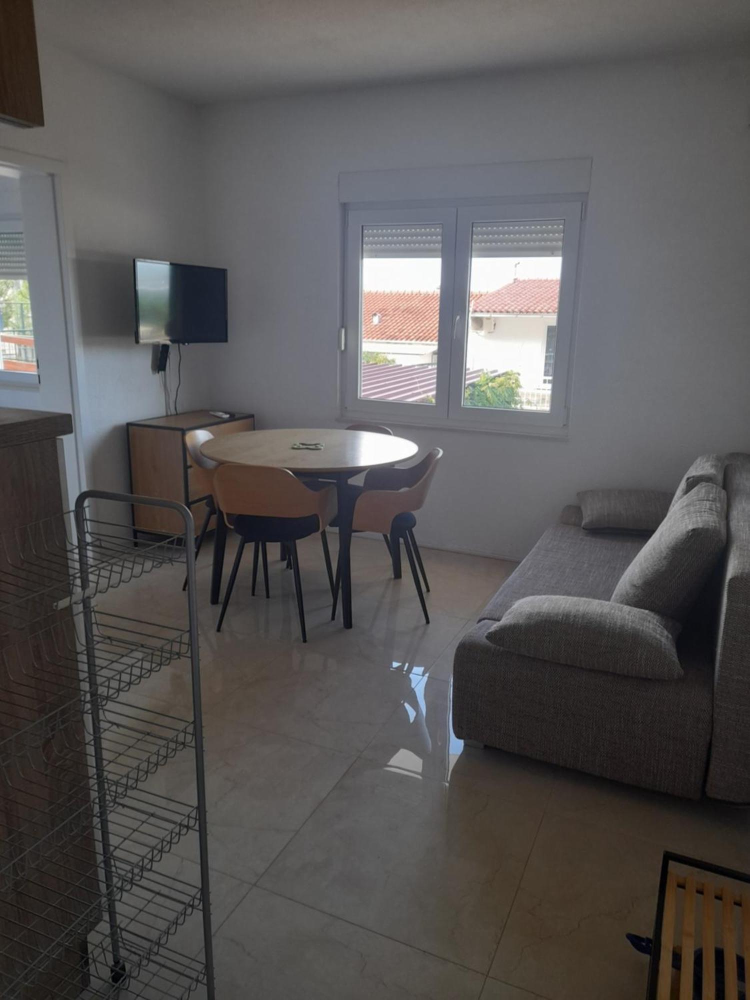 Apartments Malou Baška Voda Pokoj fotografie