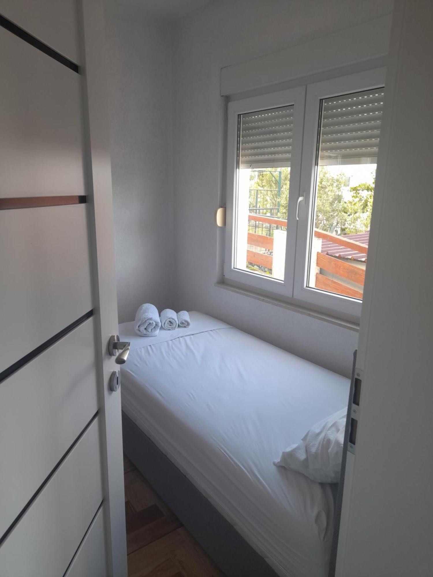 Apartments Malou Baška Voda Pokoj fotografie